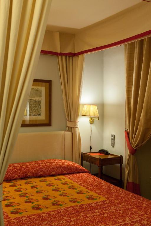 Residenza Johanna I Firenze Bagian luar foto