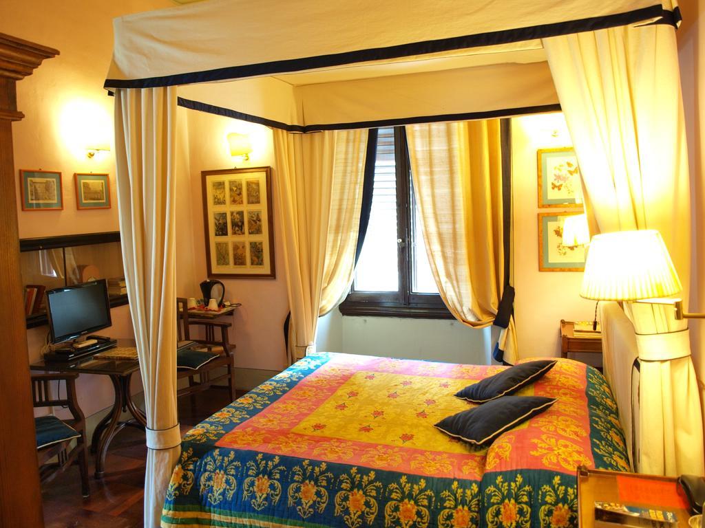 Residenza Johanna I Firenze Bagian luar foto