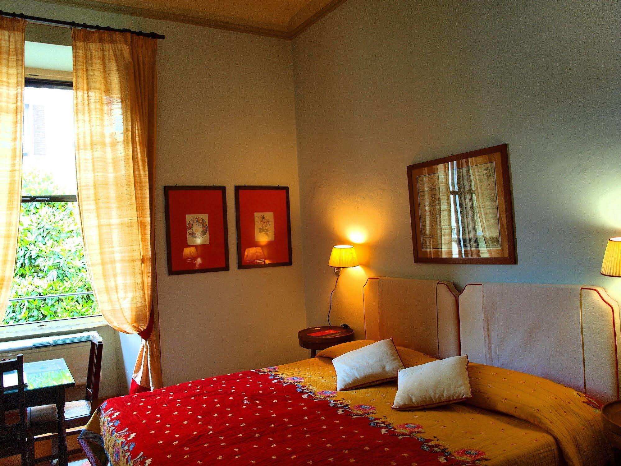 Residenza Johanna I Firenze Bagian luar foto